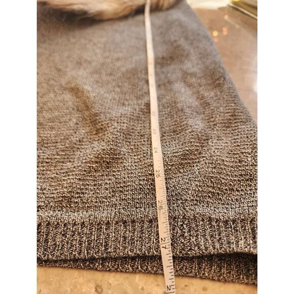 Skies Are Blue faux fur sweater vest grey size medium - Picture 8 of 9